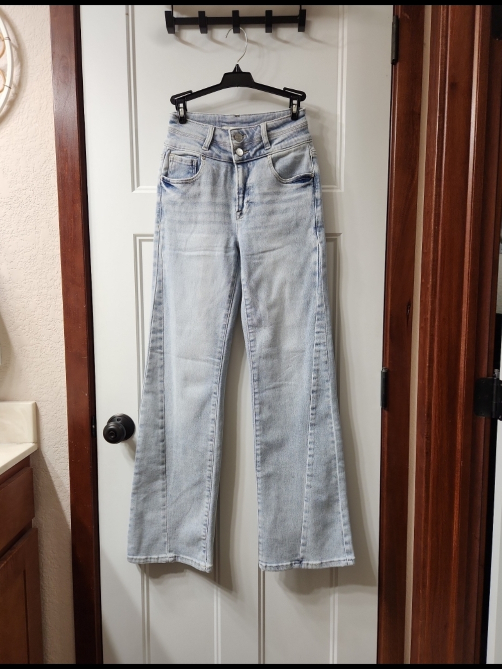 NWOT Risen Mid-Rise Flare Jeans - 25